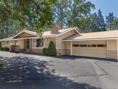301 Lloyd Dr