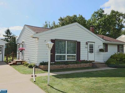 723 Maple Dr