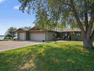 6767 Wicklow Hills Ln