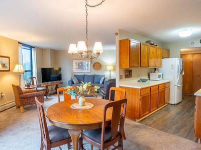 6615 Lake Shore Dr S APT 917