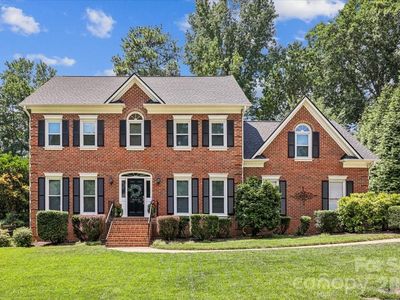 10516 Hollybrook Dr