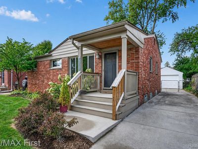 3213 Maplewood Ave