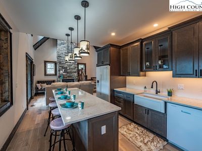 176 Snow Mountain Lane