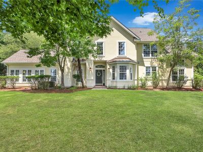 175 Farnsleigh Ave