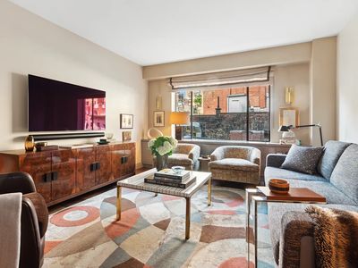 310 Lexington Ave APT 7D