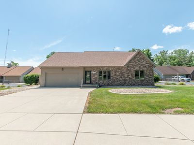 3735 Two Mile House Rd