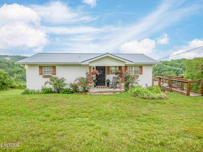 140 Walnut Cir
