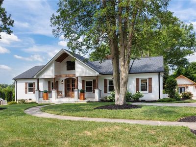 113 N Holden Rd