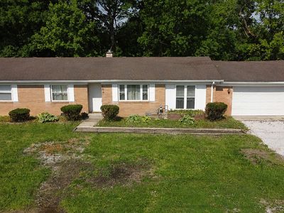 664 N County Road 800 E