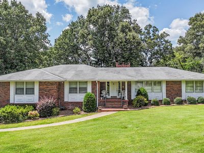 2311 Gale Ln