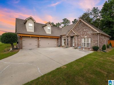 40 Lakeside Dr