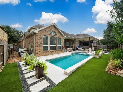 28730 Maple Red Dr