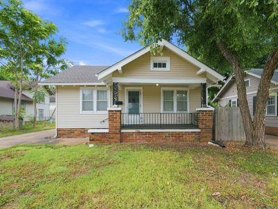 1617 W McCormick Ave