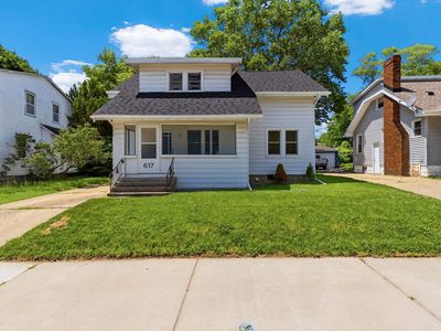 617 Dupont St