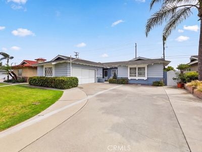 6082 Medford Dr