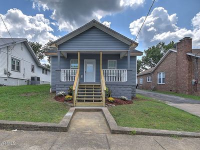 242 McDowell St