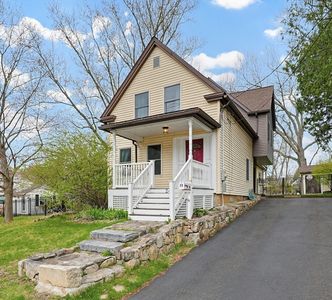 24 Cedar St