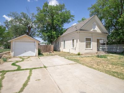 618 Oak Ave