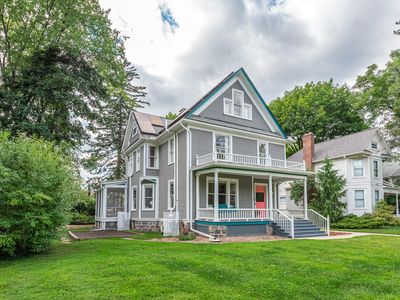916 Olivia Ave