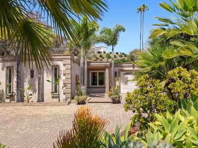 1215 Vista Grande Rd