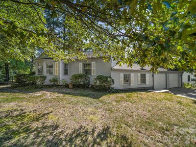 1011 Holland Ave