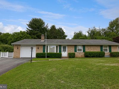 485 Summit Dr