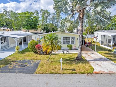Property at 6541 Colonial Dr, Margate, FL