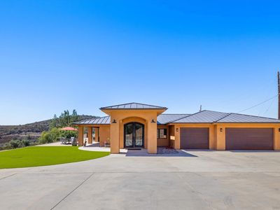 2023-25 Via Viejas