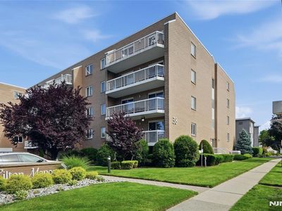 38 Moonachie Rd APT 101