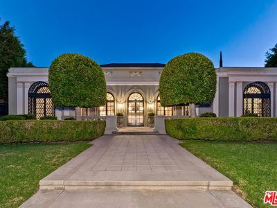 803 N Rexford Dr