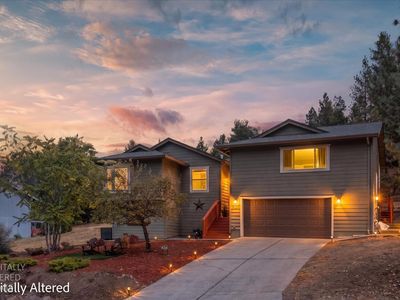 921 Dogwood Dr