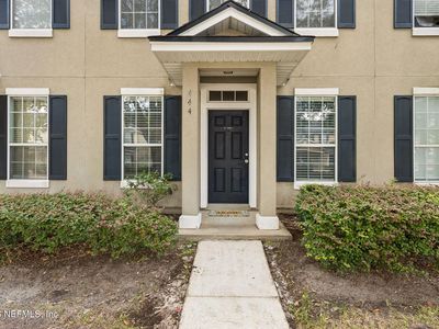 444 SHERWOOD OAKS Drive