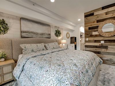 645 S Park Avenue UNIT 3302