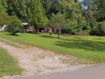 Property at 1039 Ervin Pace Rd, Chapmansboro, TN