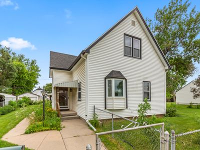 2423 4th Ave
