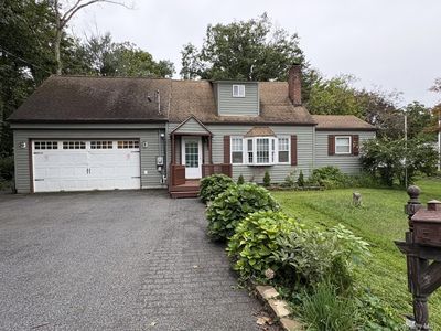 13 Cedar Lane