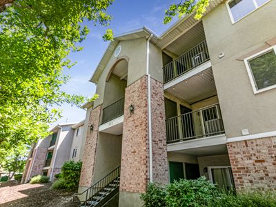 212 E New Century Ln APT C