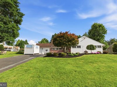 78 Forsythia Dr N