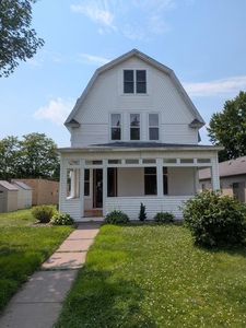 209 Harriman Ave N