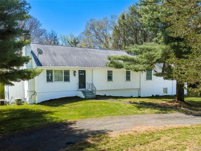103 S Harmony Hill Road