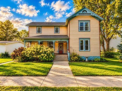 105 N Illinois St