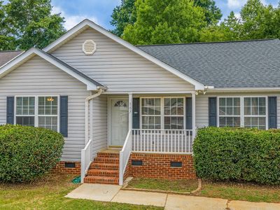 107 Cosmos Ln