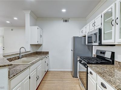 5855 Valley Dr UNIT 2112