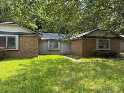 4066 Strathmore Dr