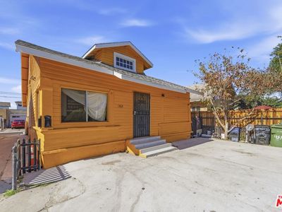 Property at 1363 E 49th St, Los Angeles, CA