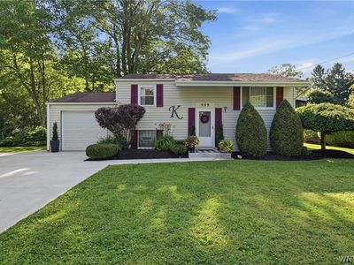 Property at 959 Bonnie Lake Dr, Alden, NY