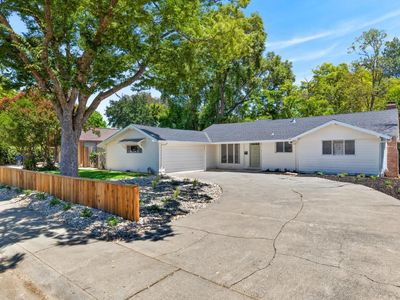 788 Elmwood Dr