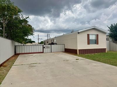Property at 504 SE 1st St, Andrews, TX