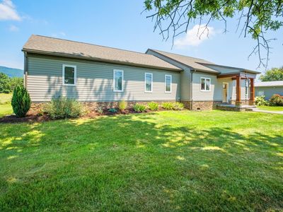 9133 McGaheysville Rd