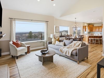 9483 N Avanyu Dr